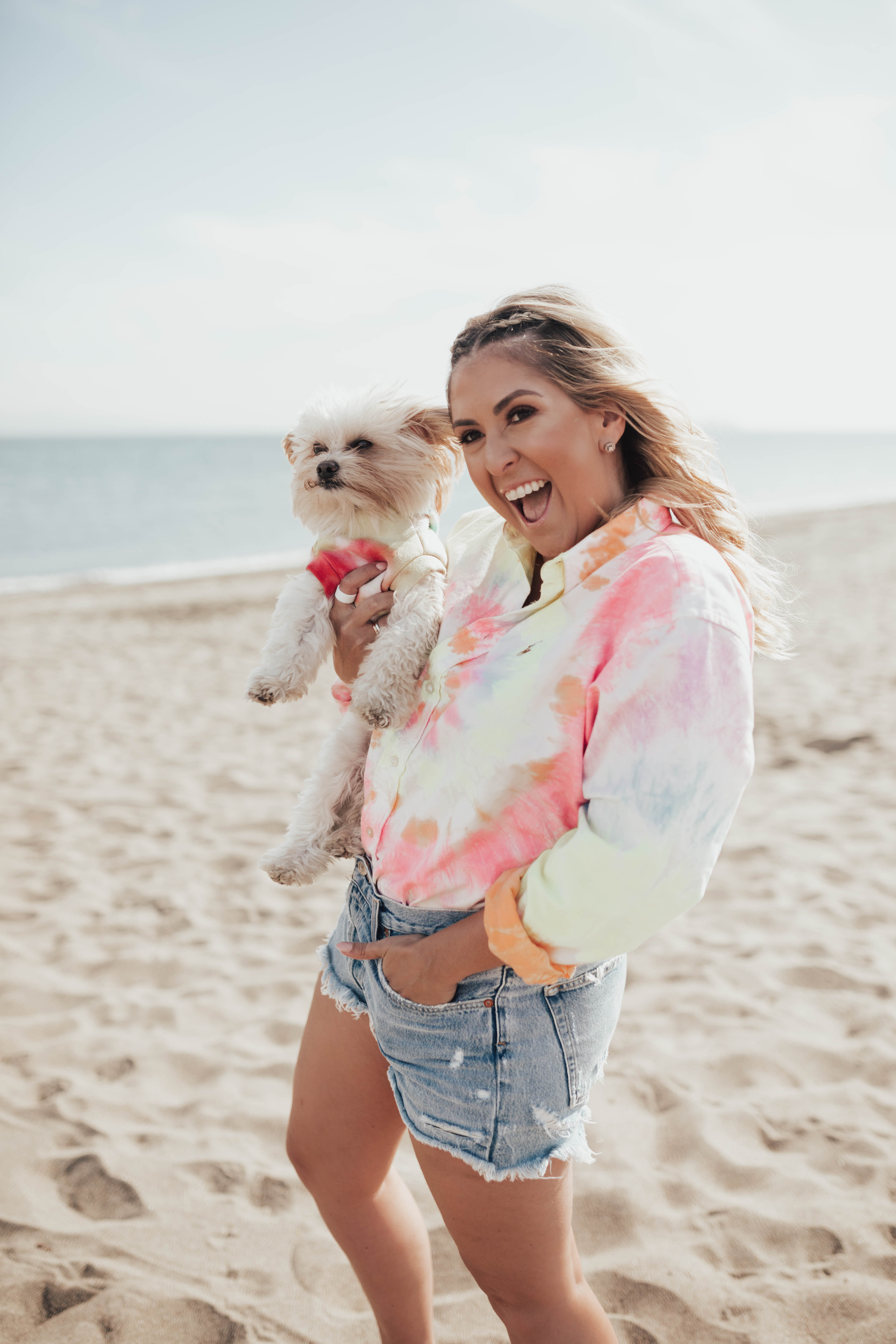 Fashion blogger KatWalkSF on the beach wearing the POLO RALPH LAUREN Big Fit Tie-Dye Shirt with her dog.